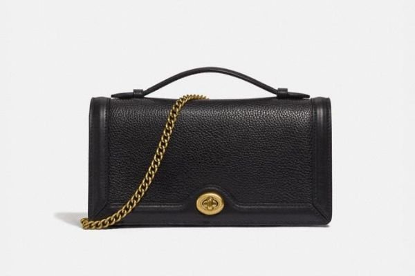 Riley Clutch With Chain Strap