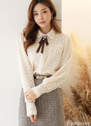 Romantic Lace and Ribbon Brooch Set Blouse