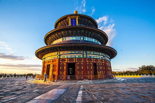 Stay 4 nights at Beijing Five-star Sofitel Forbidden City + Chairman Mao Memorial Hall + Temple of Heaven + Prince Gong Mansion + Badaling Dingling Tomb