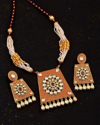 Kundan Stanza Heavily Embellished Necklace Set
