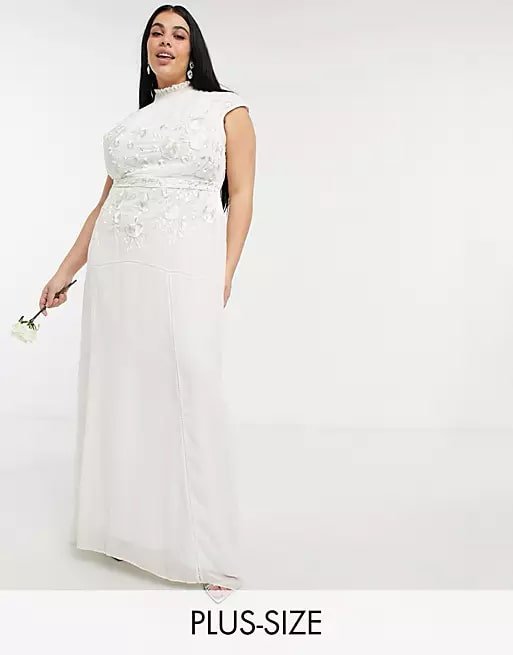 Hope & Ivy Plus Bridal floral beaded and embroidered maxi dress with keyhole back in ivory