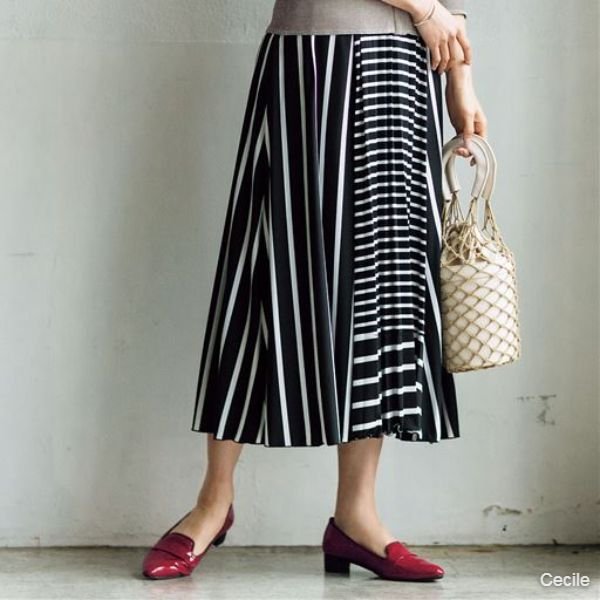 Switching pleated skirt