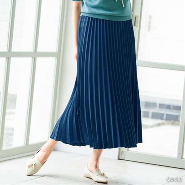 Wool-like pleated skirt